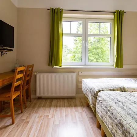 Dom Pod Koziolkami Nocleg ze śniadaniem 3*