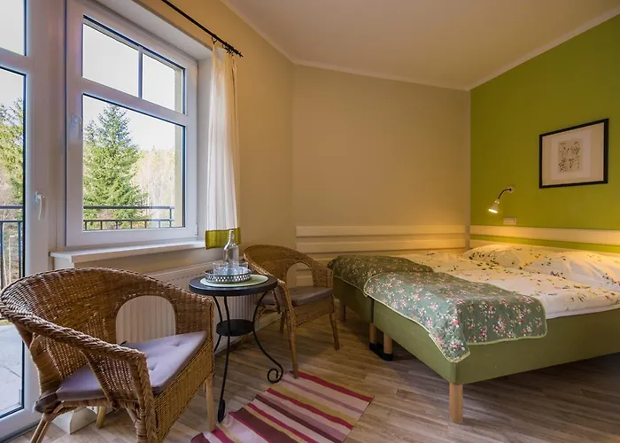 Dom Pod Koziolkami Nocleg ze śniadaniem 3*