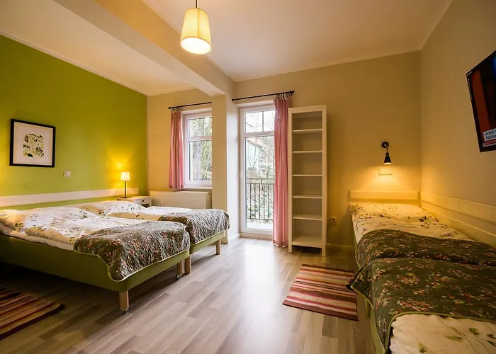 Dom Pod Koziolkami Nocleg ze śniadaniem 3*