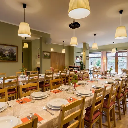 Dom Pod Koziolkami Bed & Breakfast 3*