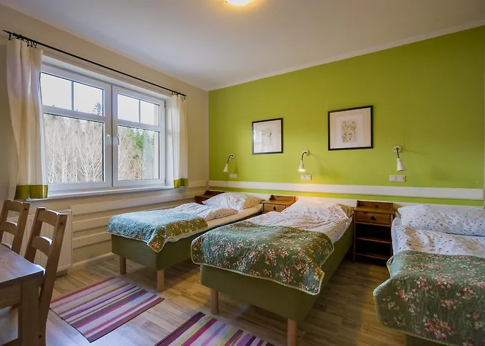 Dom Pod Koziolkami Oda ve Kahvaltı